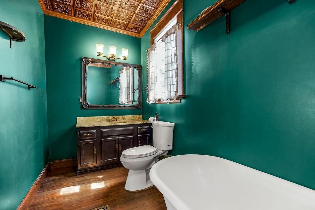 211 Vine Street — photo 16