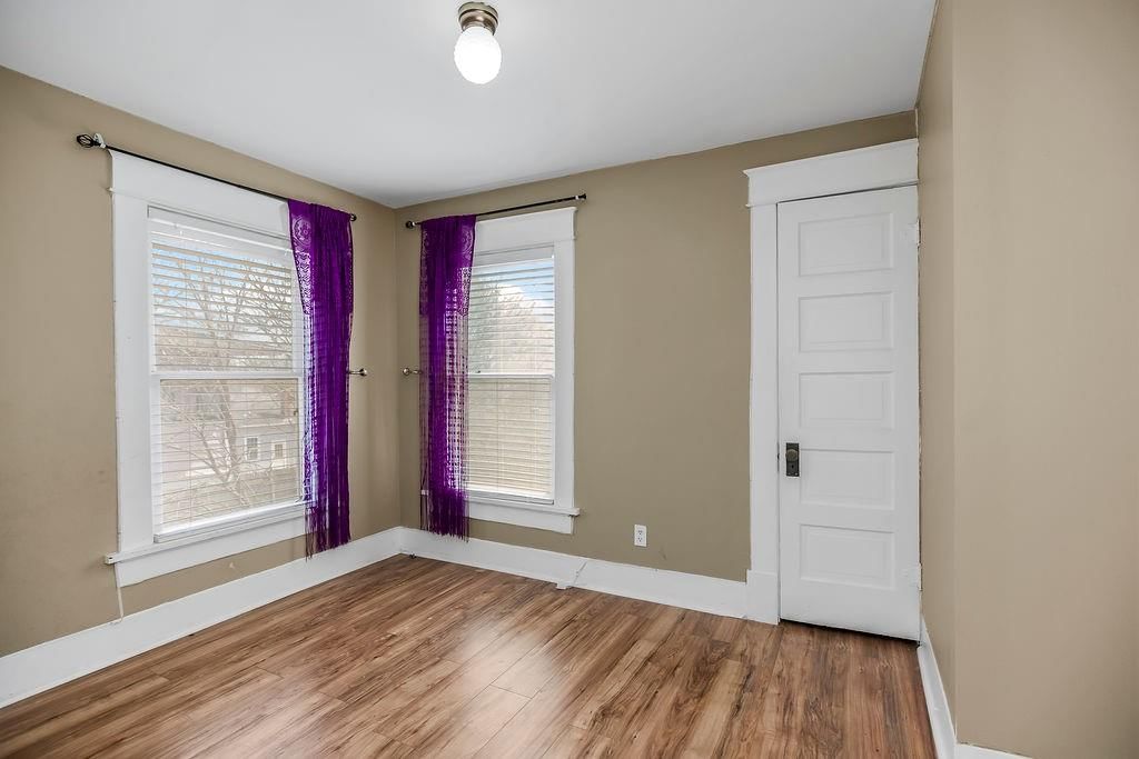 211 Vine Street — photo 20