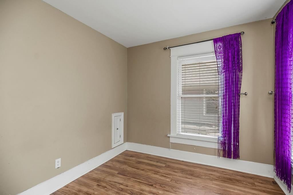 211 Vine Street — photo 21
