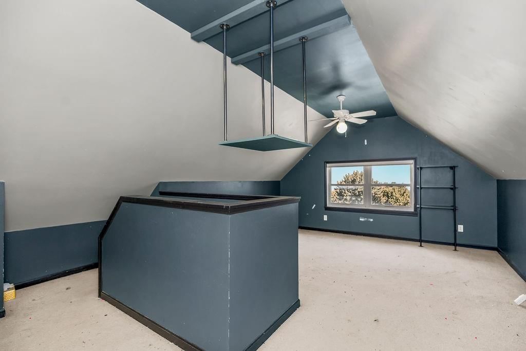 211 Vine Street — photo 24