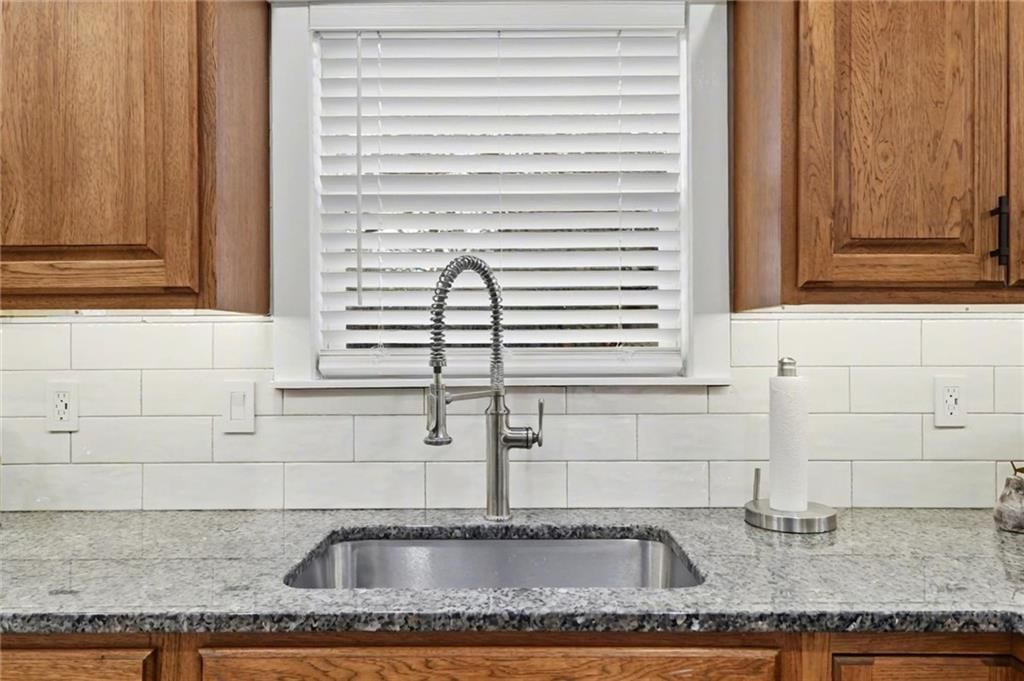 2807 Harper Street — photo 9