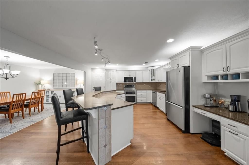 20145 W 119th Street — photo 9