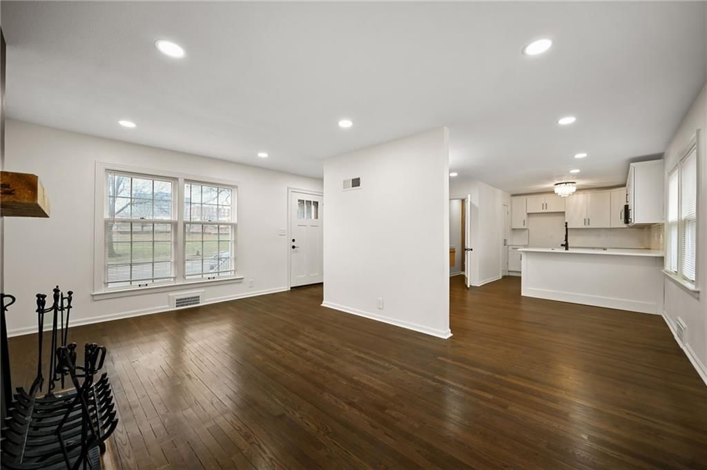 6720 Holmes Road — photo 8