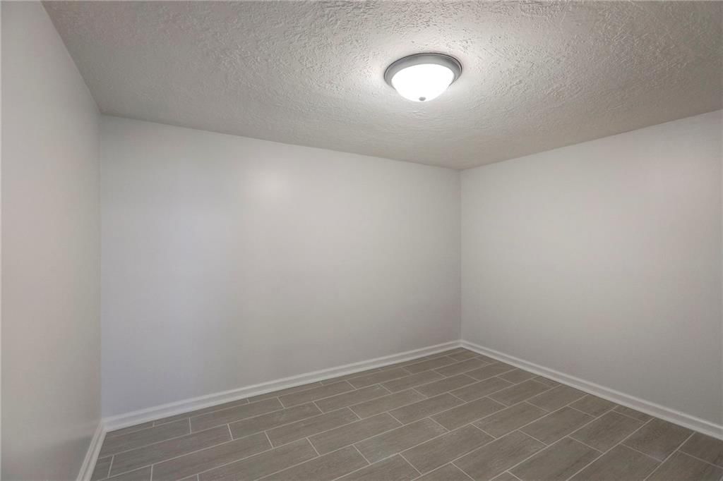 1121 Cordell Street — photo 33