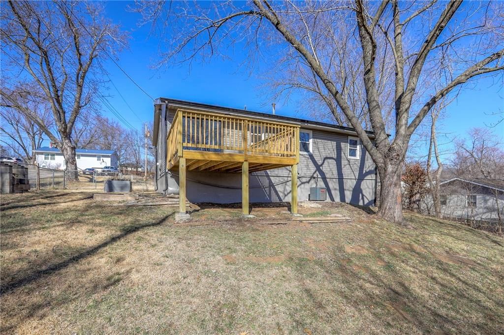1121 Cordell Street — photo 38