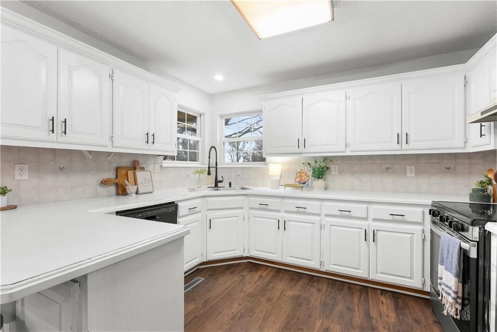 2504 Dale Hunter Trail — photo 15