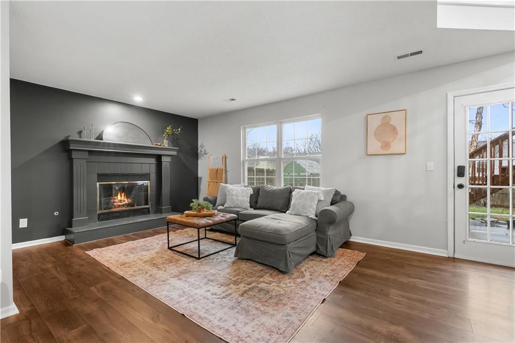 2504 Dale Hunter Trail — photo 32