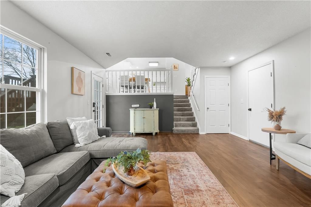 2504 Dale Hunter Trail — photo 33