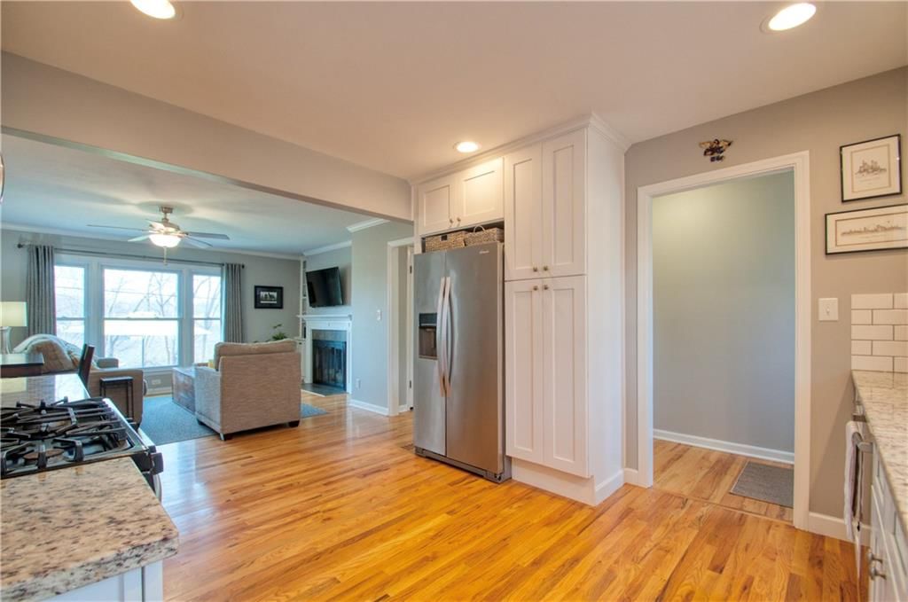 9042 Holly Street — photo 11