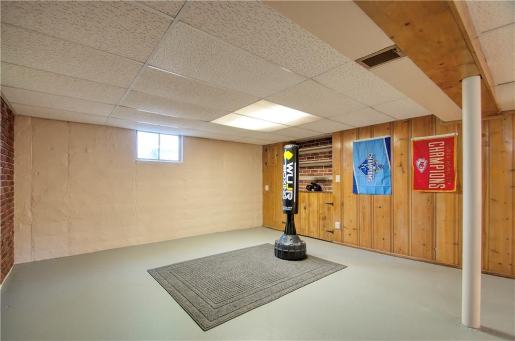 9042 Holly Street — photo 30