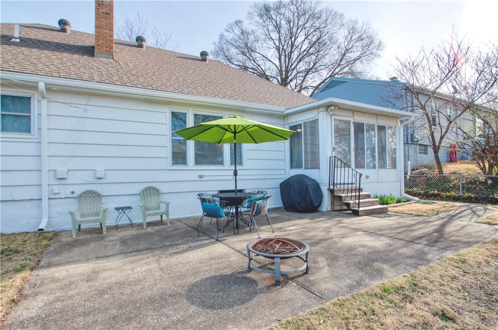 9042 Holly Street — photo 36