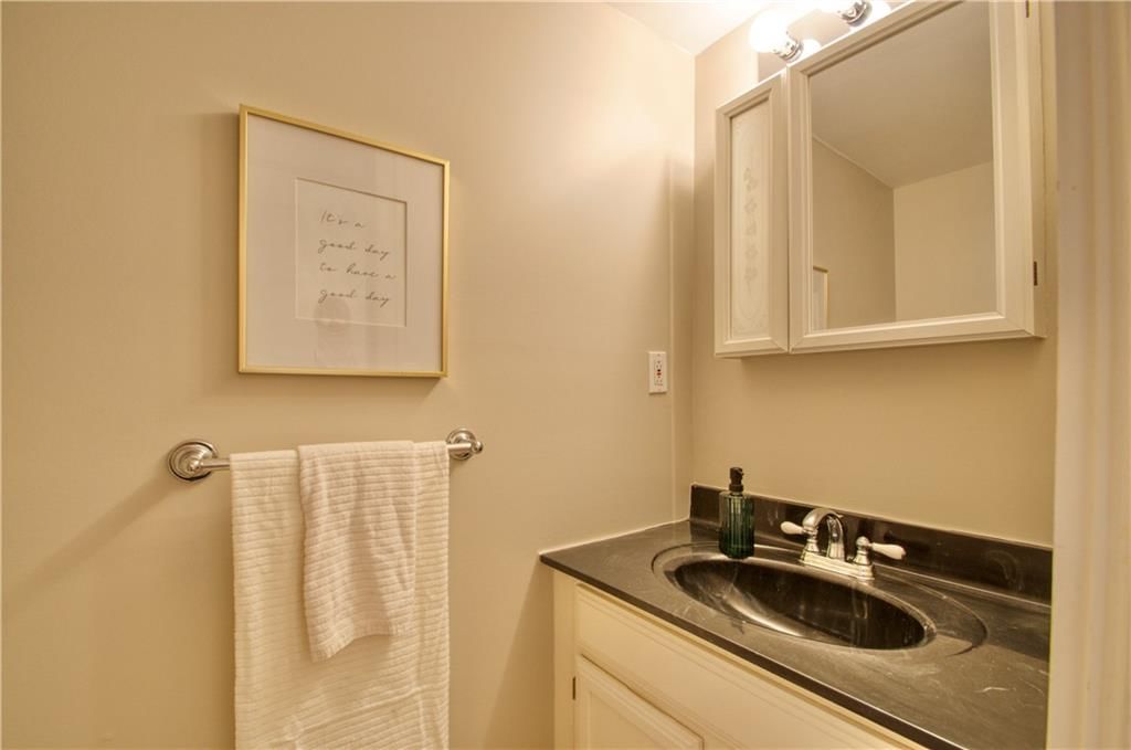 21 E 65th Street — photo 35