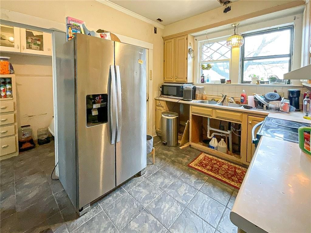 519 W Broadway Boulevard — photo 8