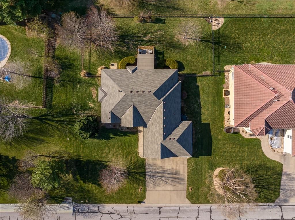4612 SW Gull Point Drive — photo 2