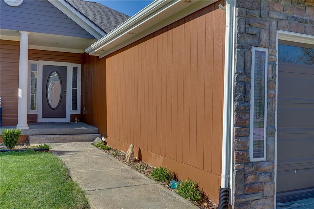 4612 SW Gull Point Drive — photo 11