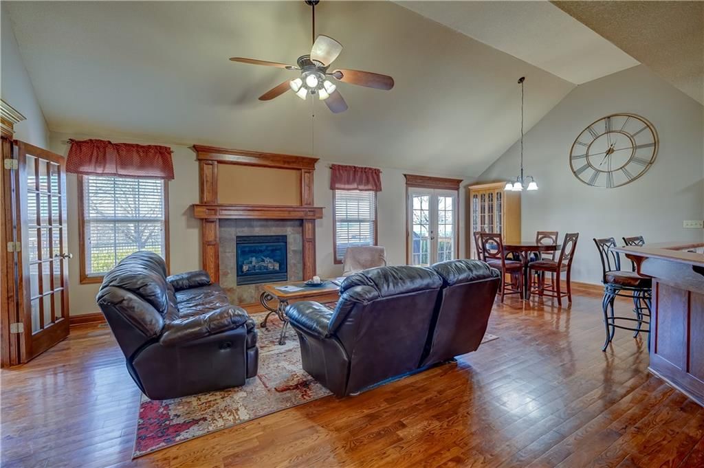 4612 SW Gull Point Drive — photo 13