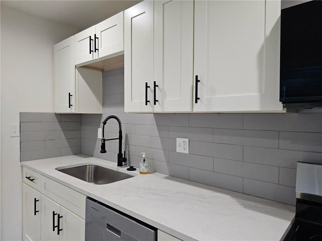 11120 Myrtle Avenue — photo 7