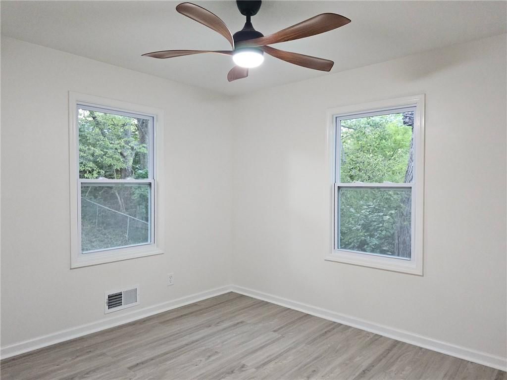 11120 Myrtle Avenue — photo 10