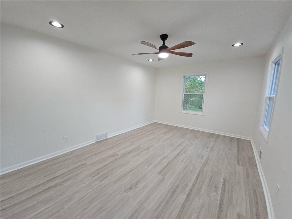 11120 Myrtle Avenue — photo 13