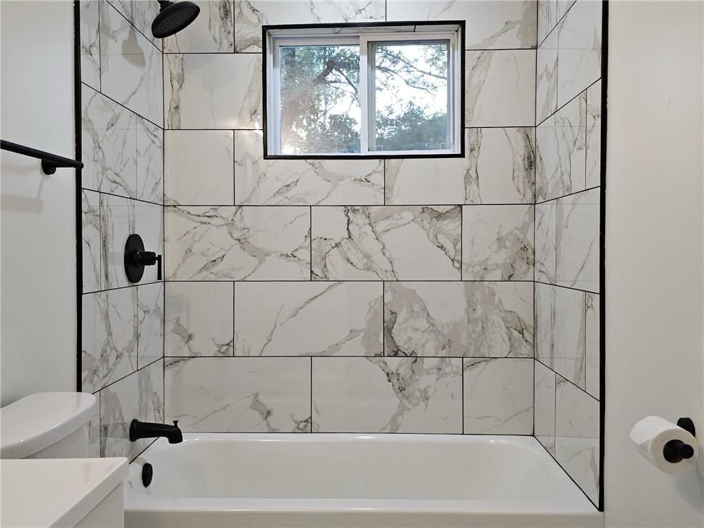11120 Myrtle Avenue — photo 16