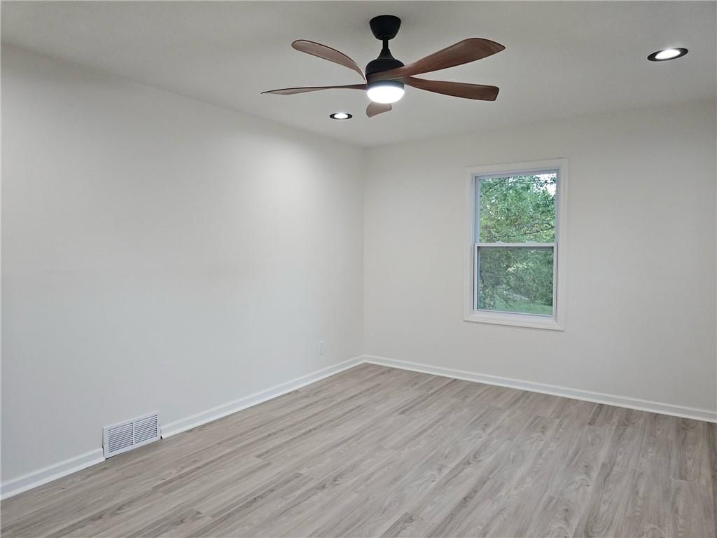 11120 Myrtle Avenue — photo 19