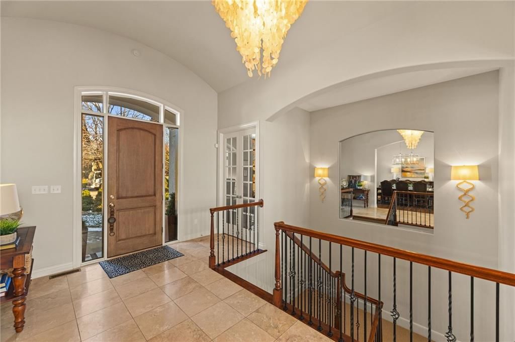 2421 NE Lake Breeze Drive — photo 13