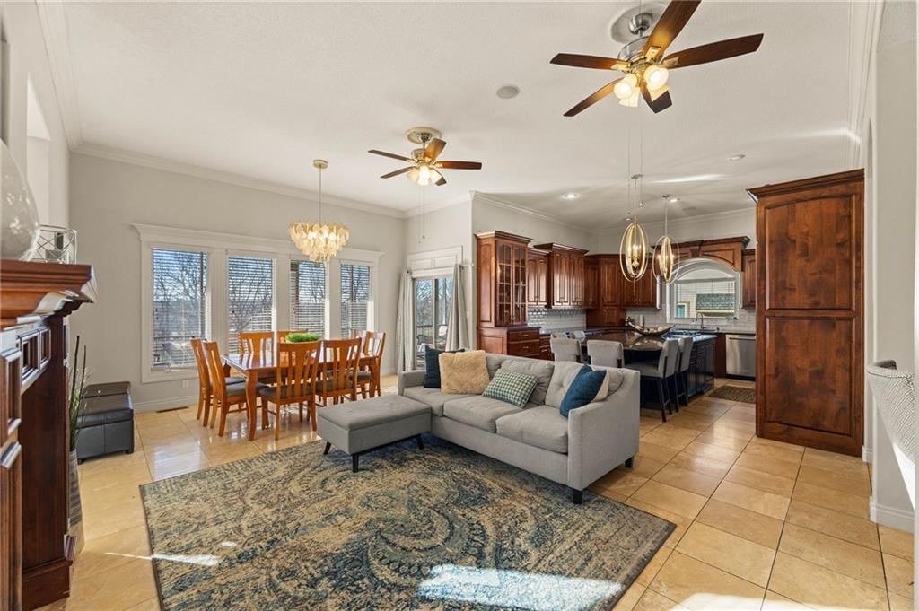 2421 NE Lake Breeze Drive — photo 16