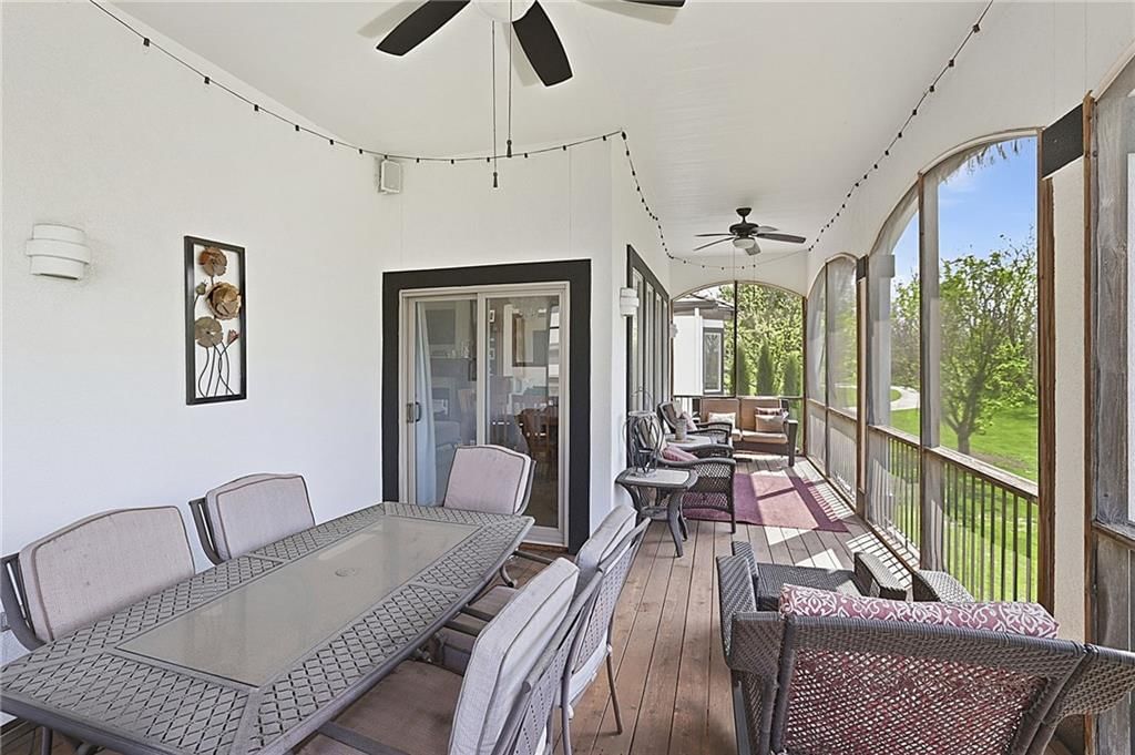 2421 NE Lake Breeze Drive — photo 29