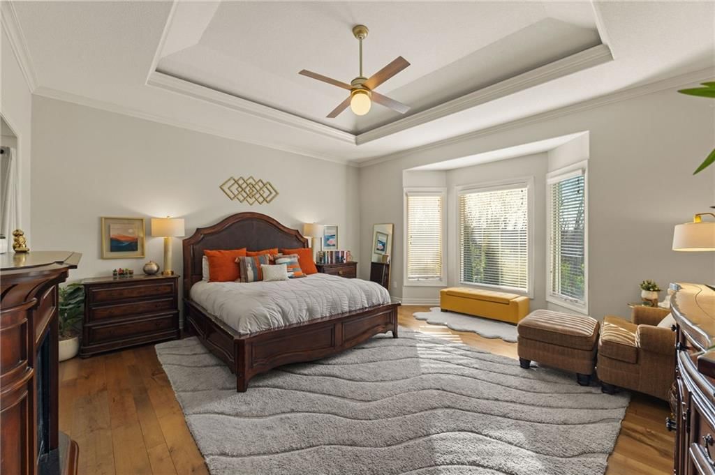 2421 NE Lake Breeze Drive — photo 36