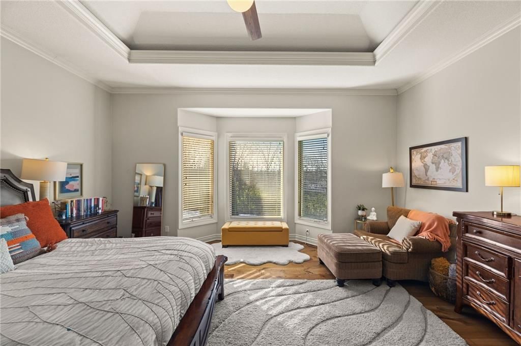 2421 NE Lake Breeze Drive — photo 37