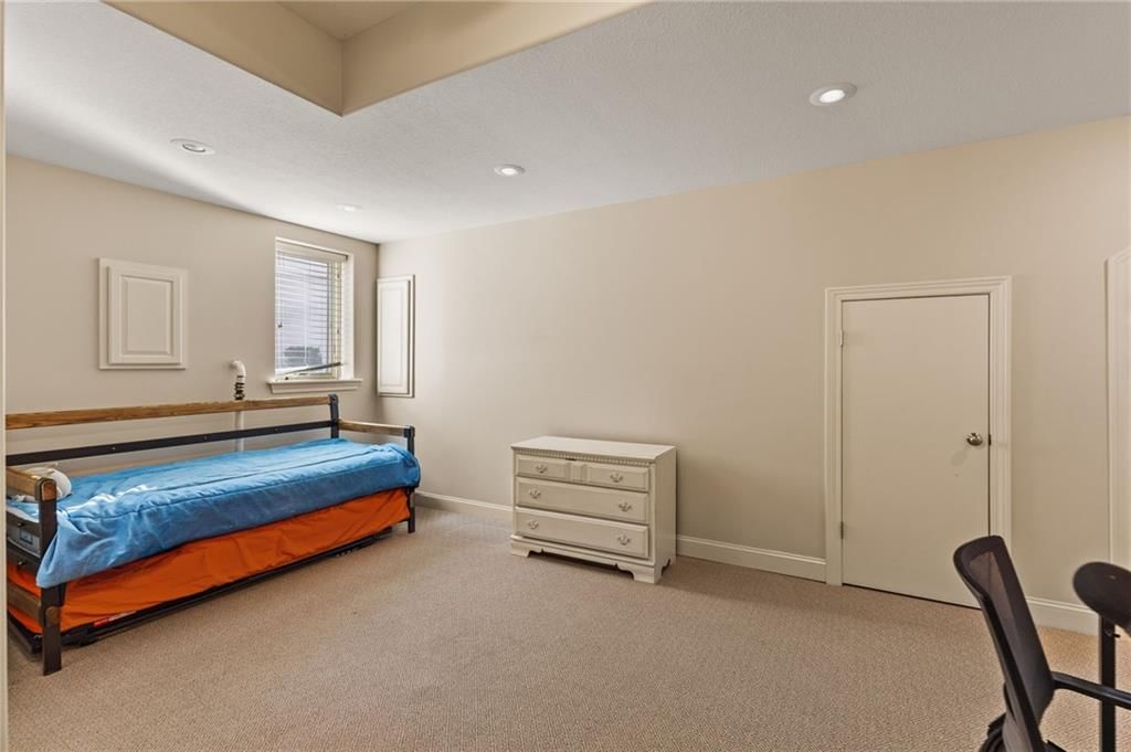2421 NE Lake Breeze Drive — photo 64
