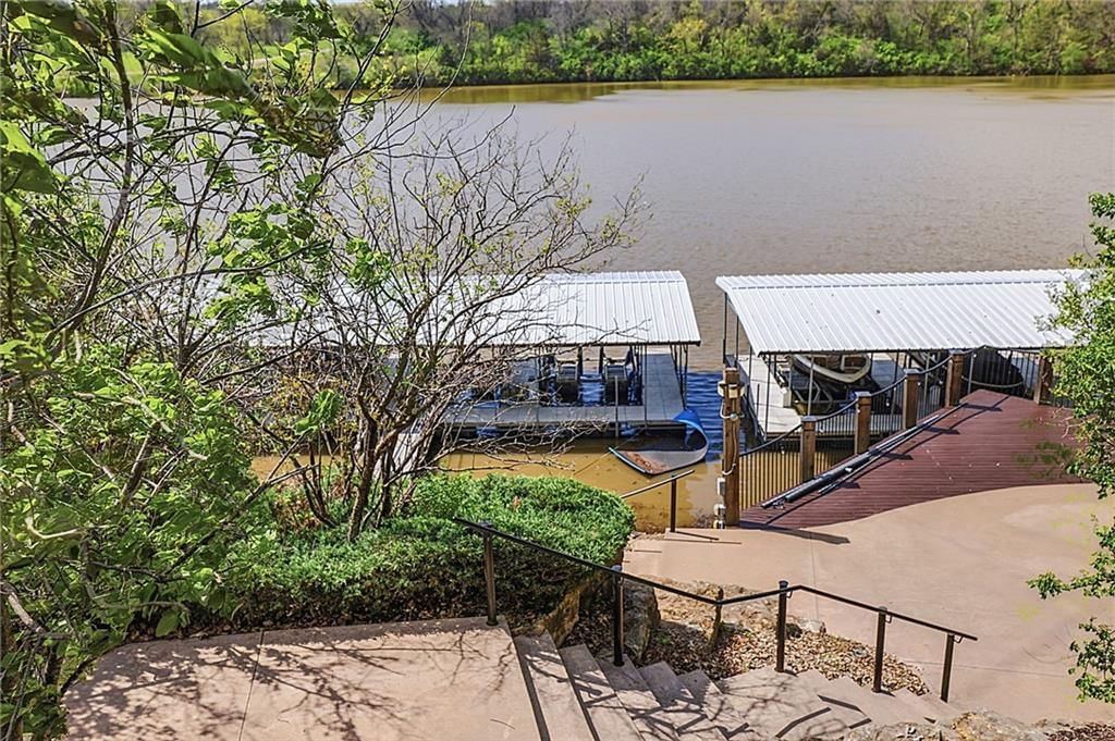 2421 NE Lake Breeze Drive — photo 90