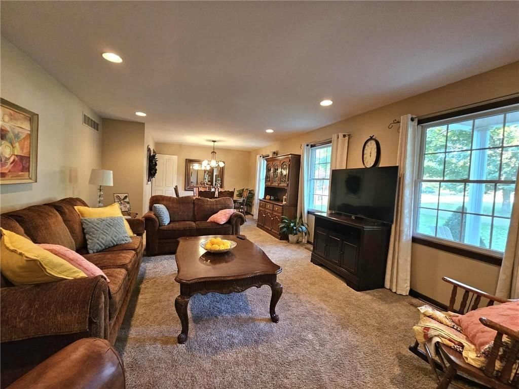 801 S Jefferson Street — photo 4