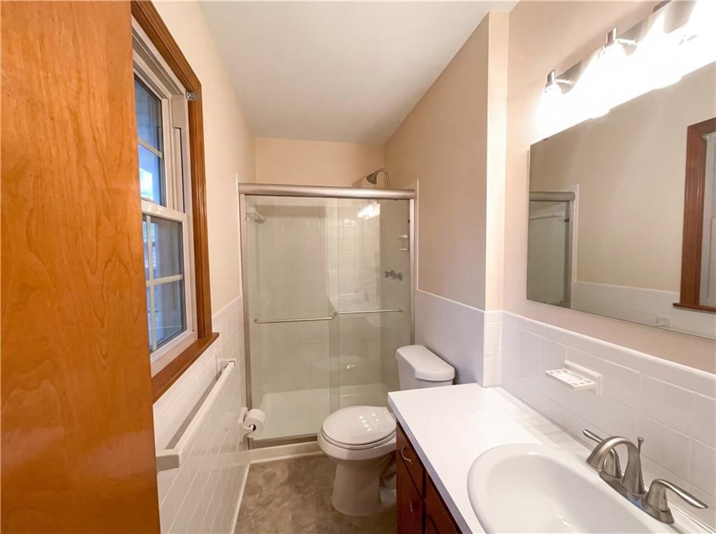 3904 S Stayton Avenue — photo 9