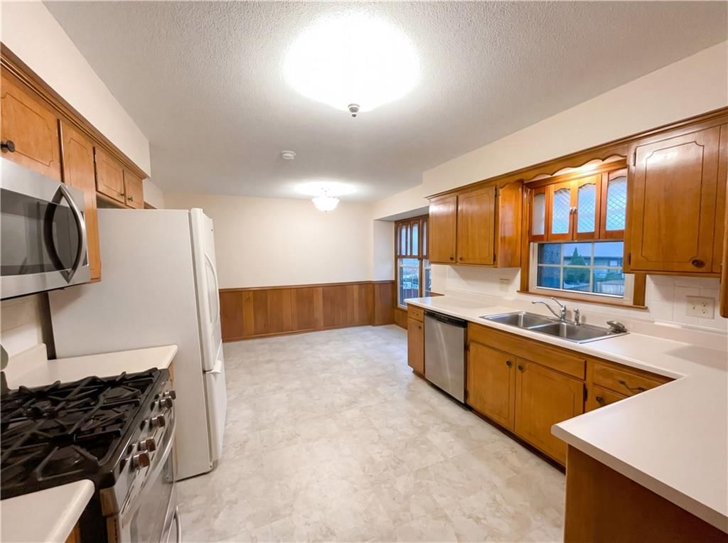 3904 S Stayton Avenue — photo 10