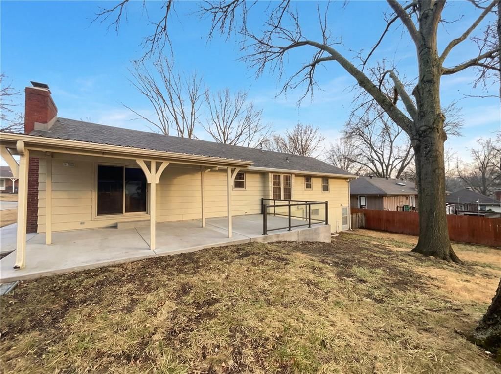3904 S Stayton Avenue — photo 12