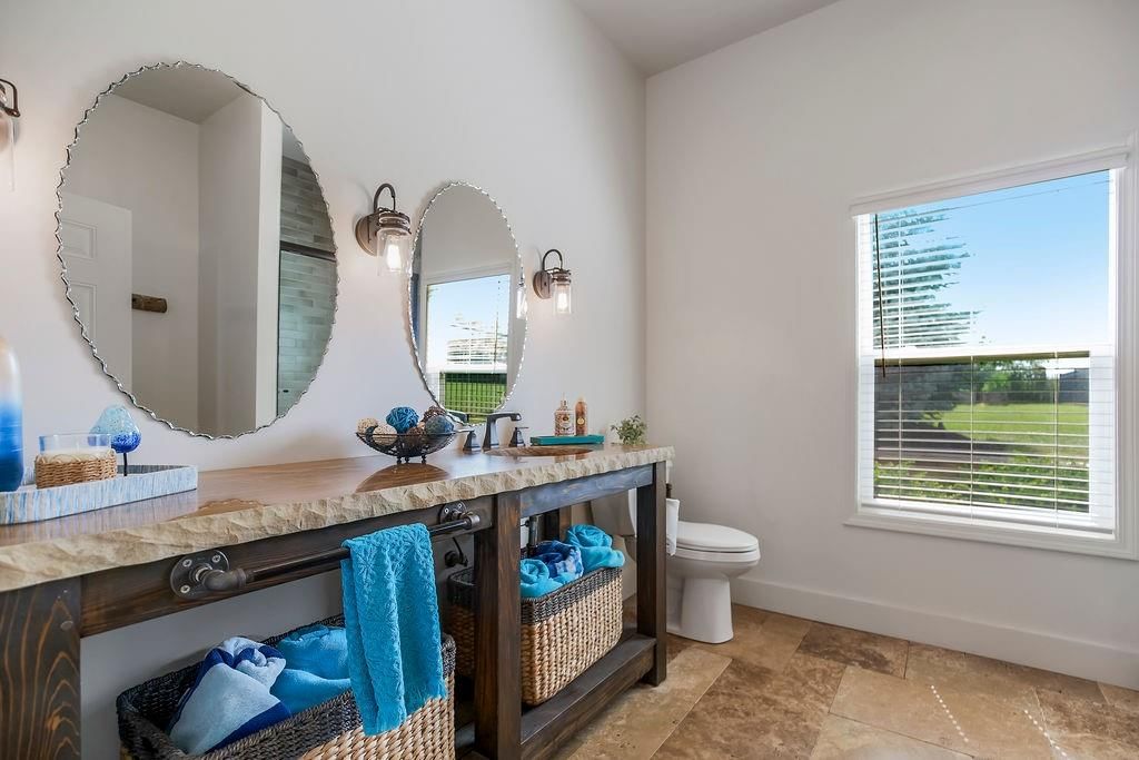 2614 N Hoover Road — photo 9