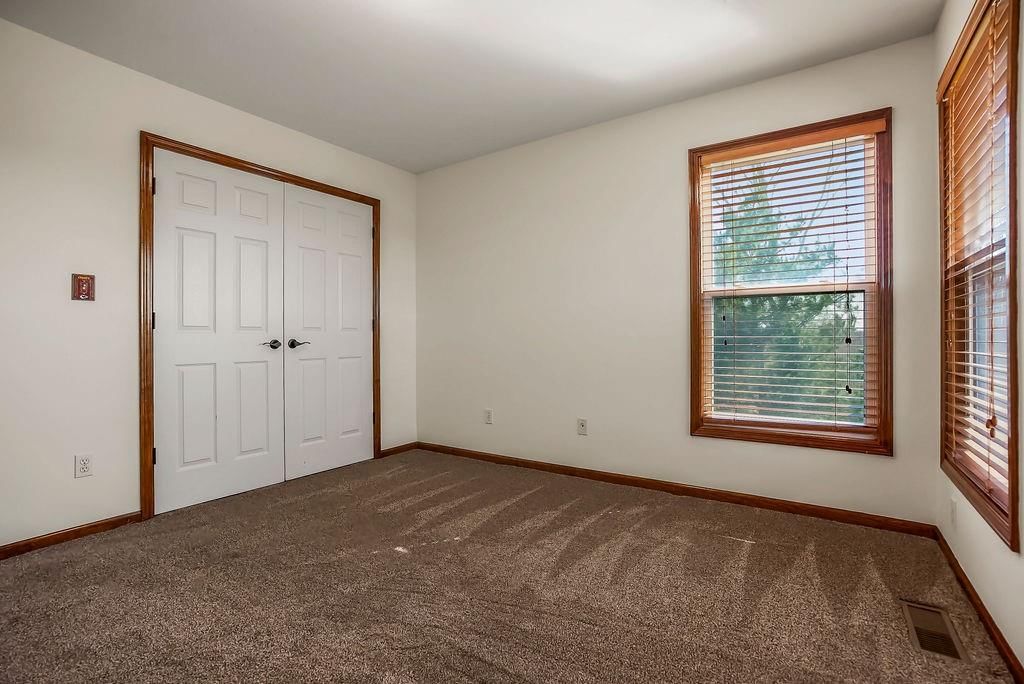 2614 N Hoover Road — photo 49
