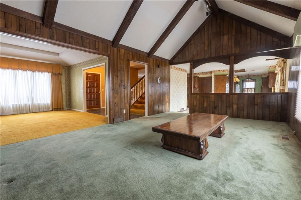 1343 Camelot Drive — photo 7