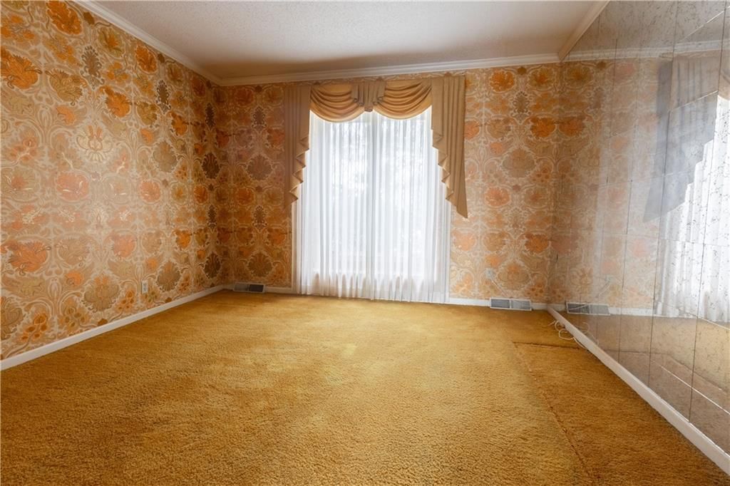 1343 Camelot Drive — photo 18