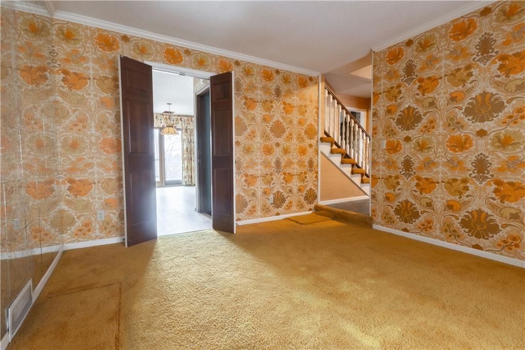 1343 Camelot Drive — photo 19