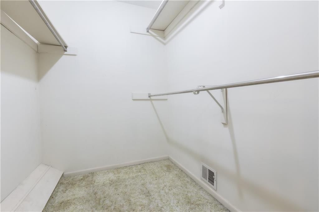 1343 Camelot Drive — photo 26