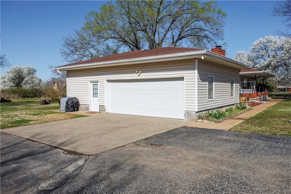 1713 W Main Street — photo 28