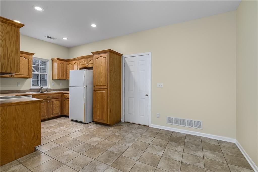 1860 Fall Creek Drive — photo 5