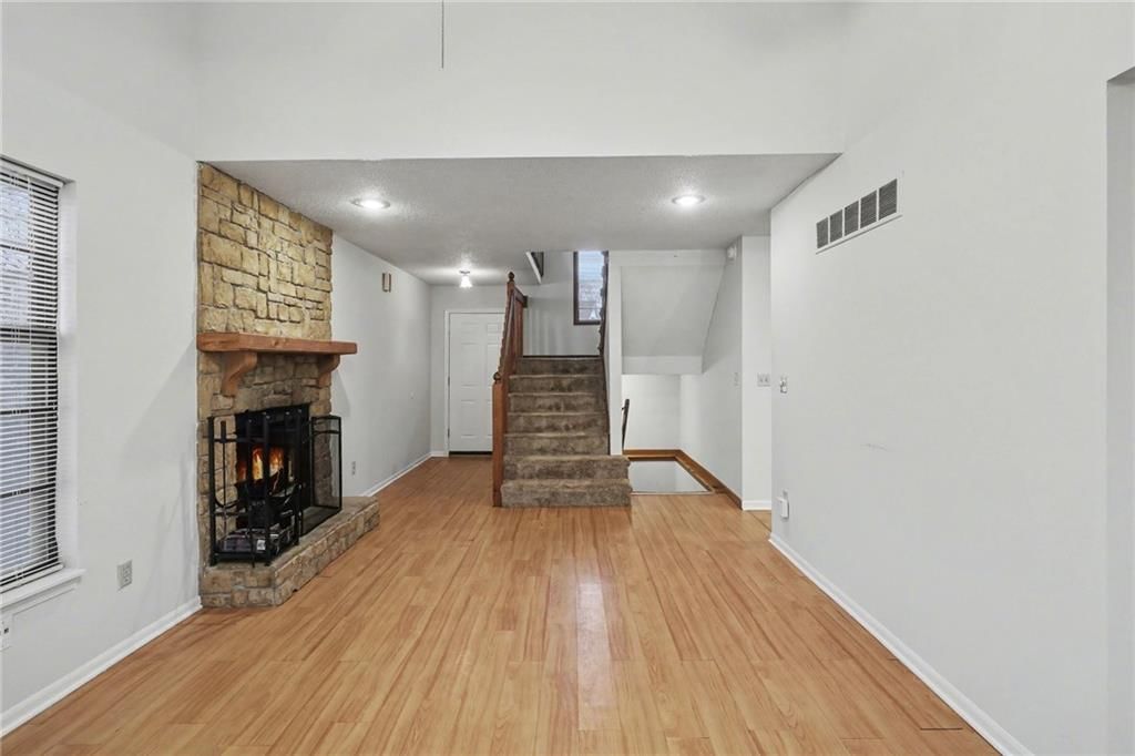 14112 W 87TH Terrace — photo 5