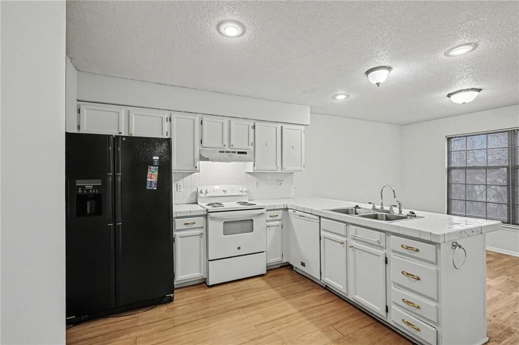 14112 W 87TH Terrace — photo 10