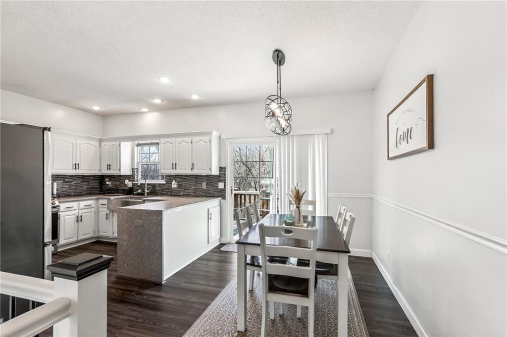10502 N Wallace Avenue — photo 11
