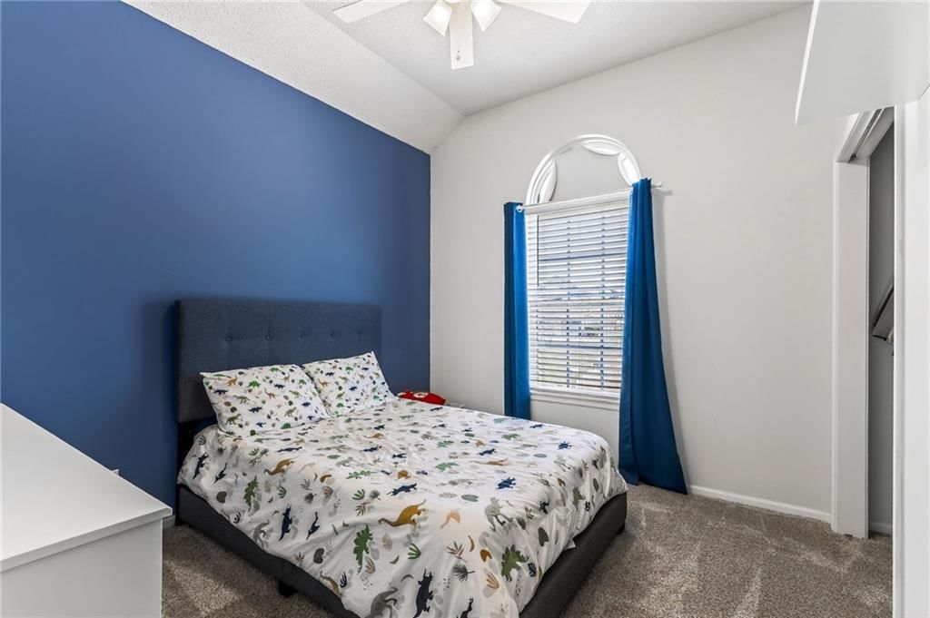 10502 N Wallace Avenue — photo 17