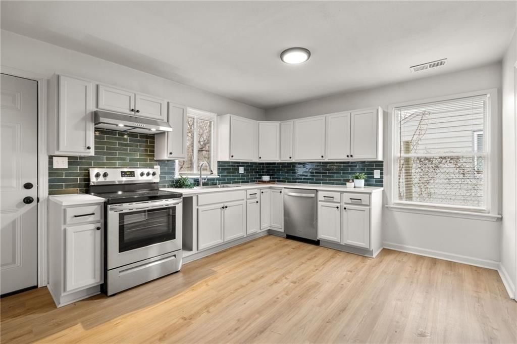 2834 S 48th Street — photo 11