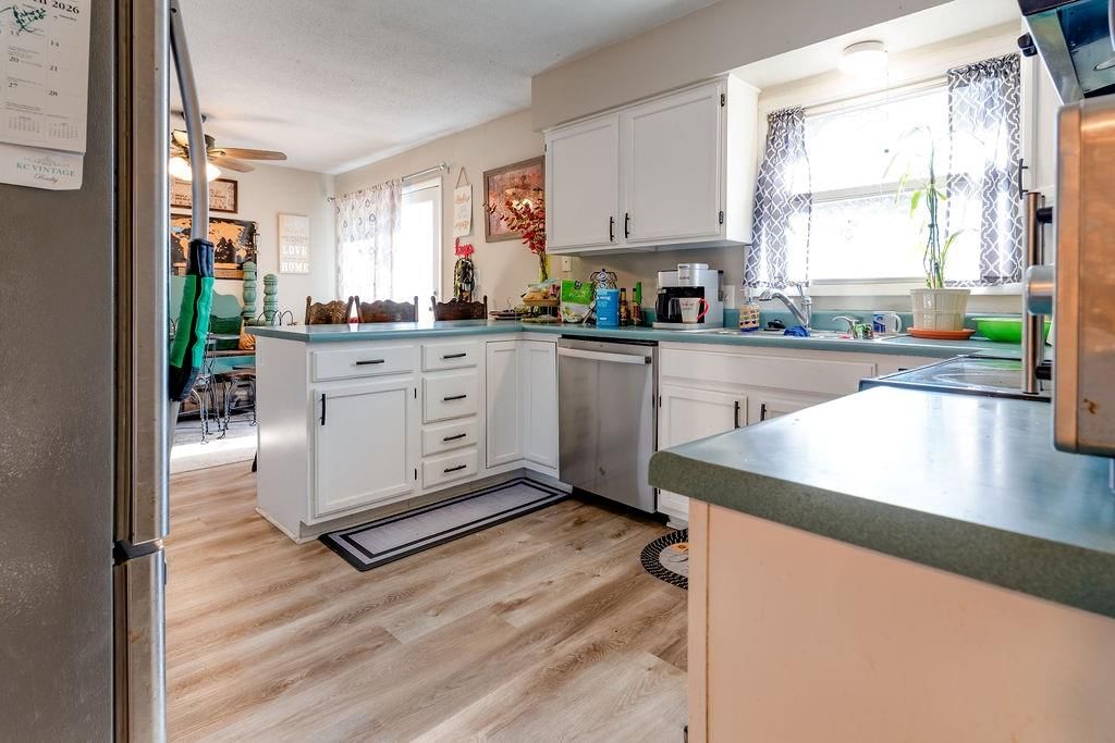 1309 Sanders Street — photo 10